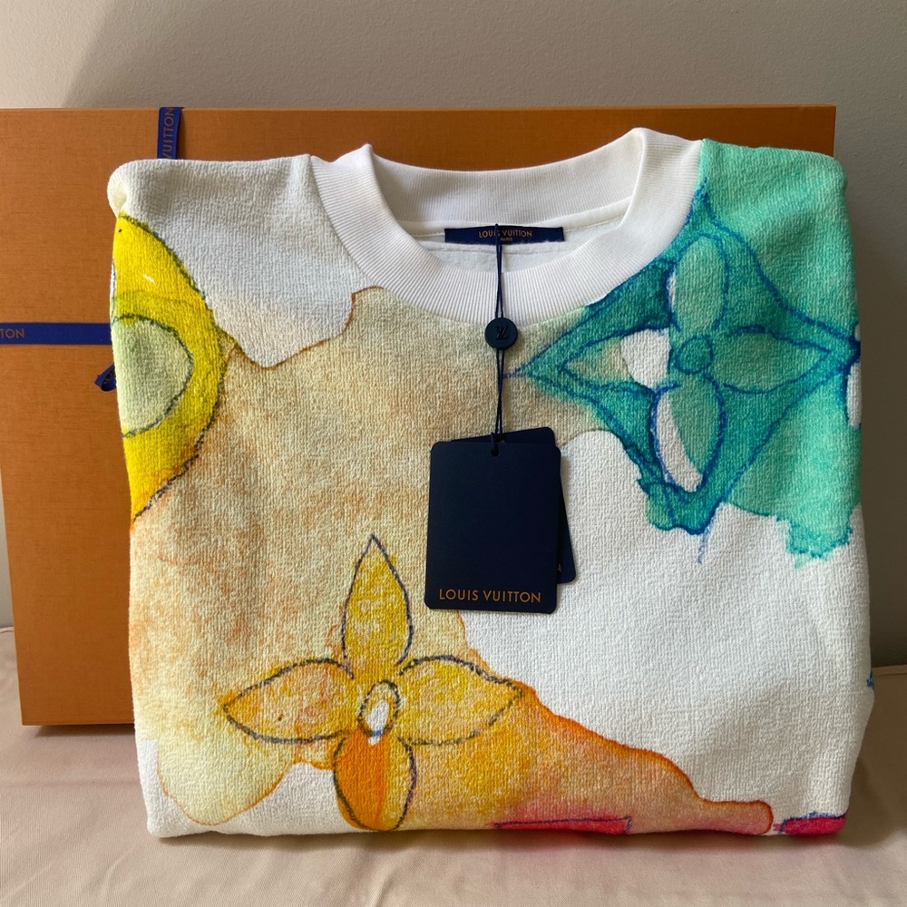 ‼️SOLD‼️New!! LV WATERCOLOR GIANT MONOGRAM SWEATSHIRT!